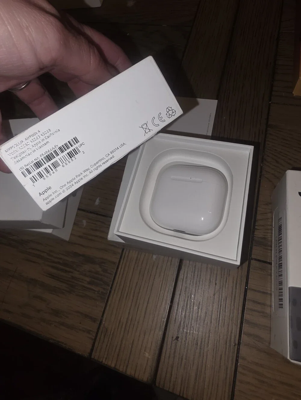 Apple AirPods 4 Wireless Bluetooth Earbuds White In-Ear Headphones